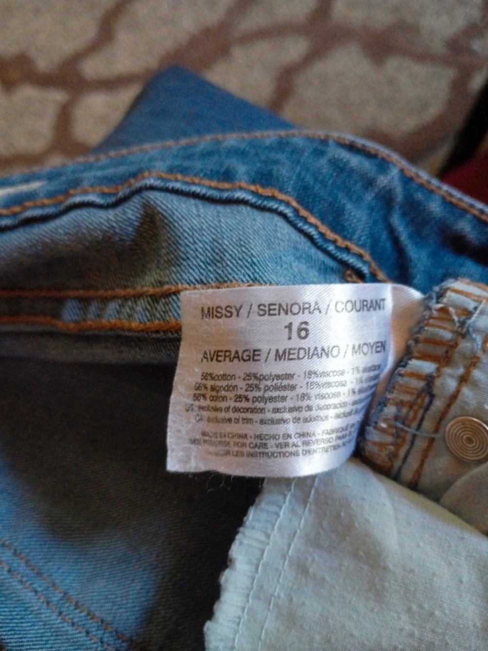 Code Bleu Women's Boyfriend Jeans in Medium Blue Wash Embellished - Picture 9 of 9